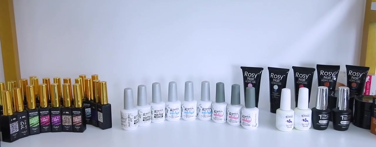 Product and packaging samples from GZ New Nail supplied factory video